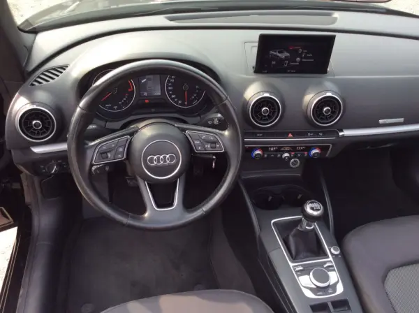 Audi A3 Cabrio 1.6 TDI Sport 23