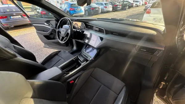 Audi e-tron Sportback 55 quattro S line 25