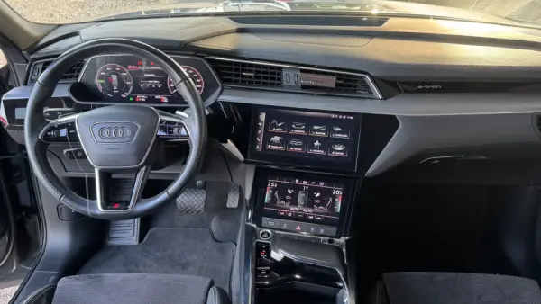 Audi e-tron Sportback 55 quattro S line 27