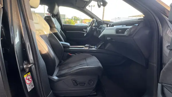 Audi e-tron Sportback 55 quattro S line 54