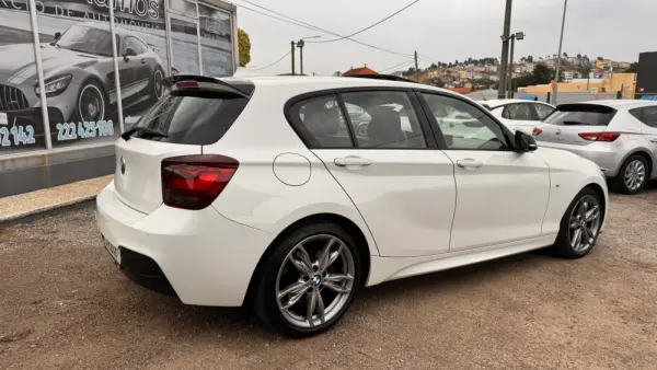 BMW 120 d Pack M Auto 11