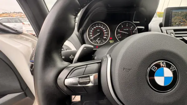 BMW 120 d Pack M Auto 33