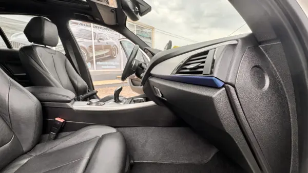 BMW 120 d Pack M Auto 44