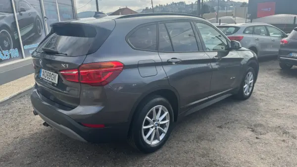 BMW X1 16 d sDrive Line Sport 7