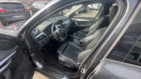 BMW X1 16 d sDrive Line Sport 13