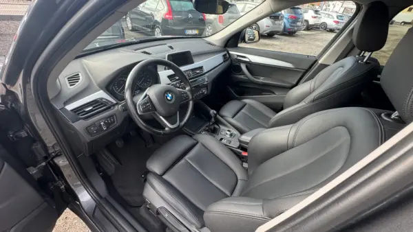 BMW X1 16 d sDrive Line Sport 15