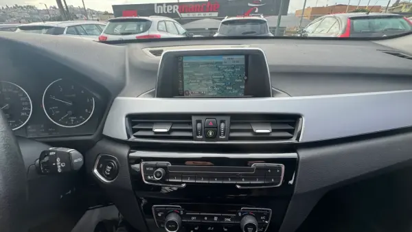 BMW X1 16 d sDrive Line Sport 28