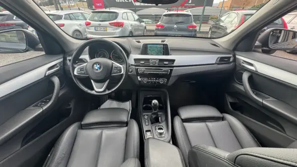 BMW X1 16 d sDrive Line Sport 33