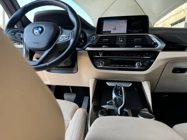 BMW X4 20 d xDrive xLine Auto 32