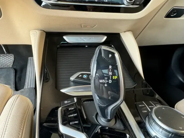BMW X4 20 d xDrive xLine Auto 36