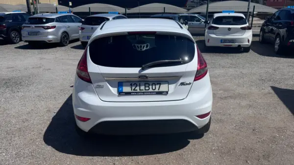 Ford Fiesta 1.4 TDCI Titanium 6
