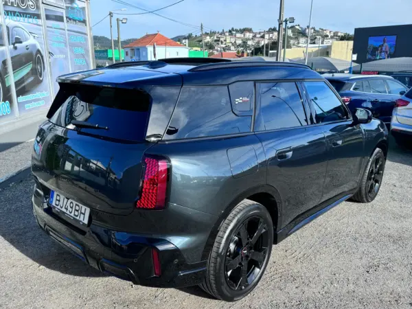 MINI Countryman John Cooper Works Auto 12
