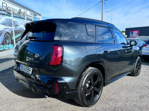 MINI Countryman John Cooper Works Auto 11