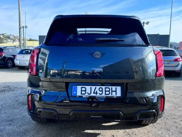 MINI Countryman John Cooper Works Auto 14