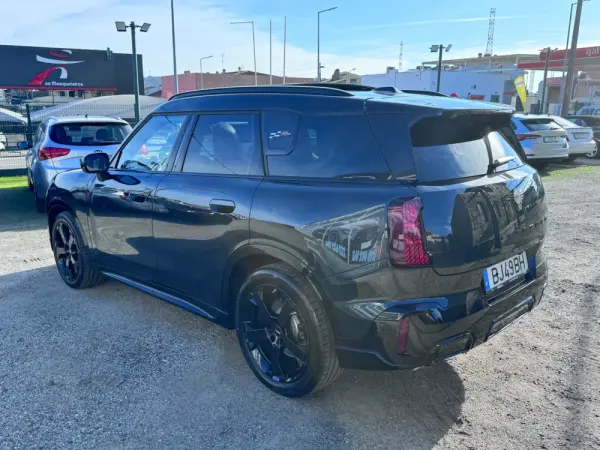 MINI Countryman John Cooper Works Auto 16