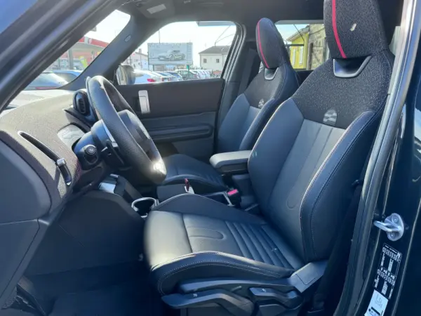 MINI Countryman John Cooper Works Auto 20