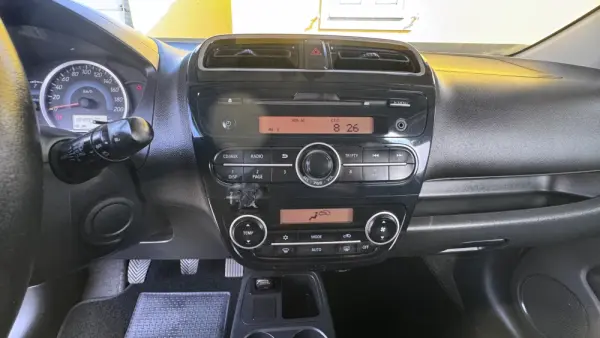 Mitsubishi Space Star 1.2 Intense Connect Edition 17
