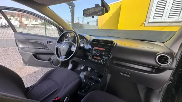 Mitsubishi Space Star 1.2 Intense Connect Edition 22