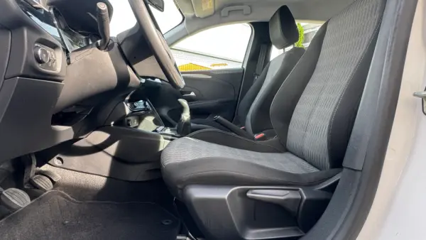 Opel Corsa 1.2 Edition 12