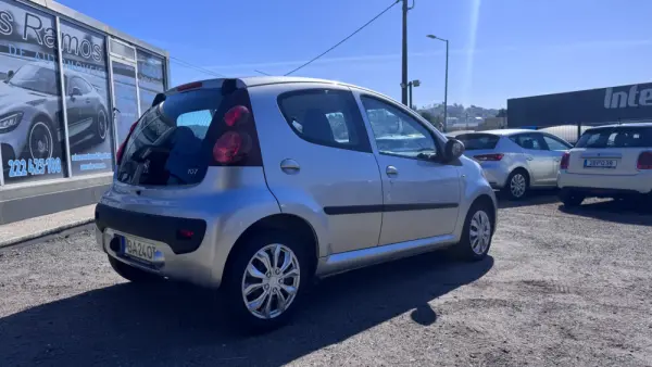Peugeot 107 1.0 Active 5