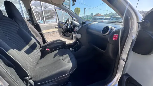 Peugeot 107 1.0 Active 19