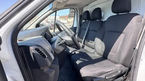 Renault Trafic 1.6 dCi L2H1 1.2T SS 16