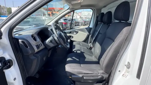 Renault Trafic 1.6 dCi L2H1 1.2T SS 17