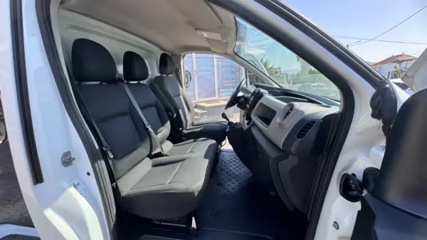 Renault Trafic 1.6 dCi L2H1 1.2T SS 23