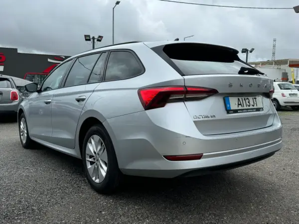 Skoda Octavia Break 2.0 TDI Ambition DSG 11