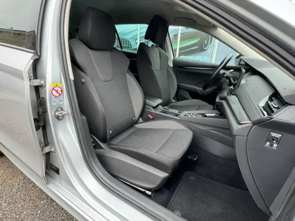 Skoda Octavia Break 2.0 TDI Ambition DSG 24