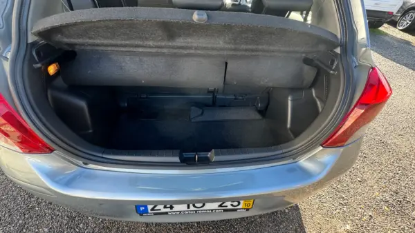 Toyota Yaris 1.0 VVT-i Comfort+AC 24
