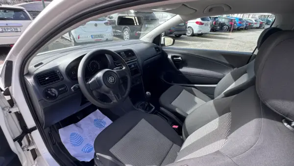 Volkswagen Polo 1.2 TDi BlueMotion 9