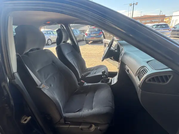 Volvo S40 1.6 13
