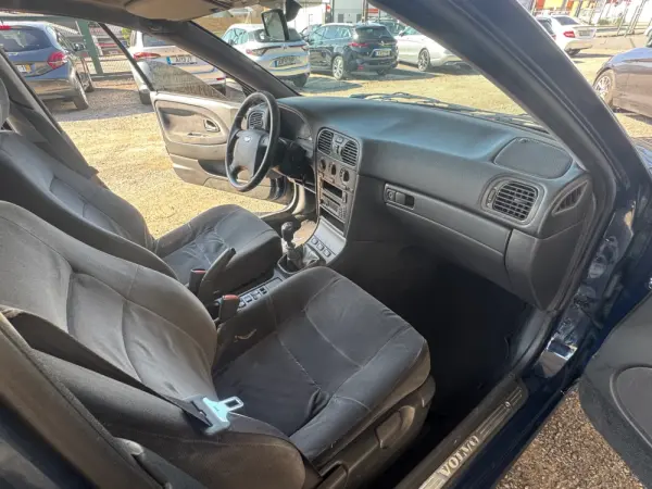 Volvo S40 1.6 14
