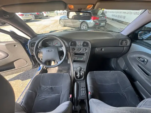 Volvo S40 1.6 17