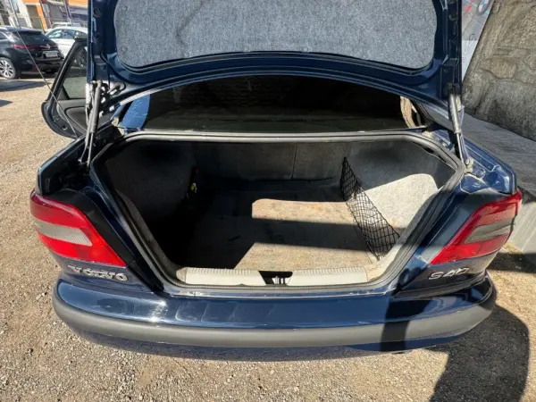 Volvo S40 1.6 26