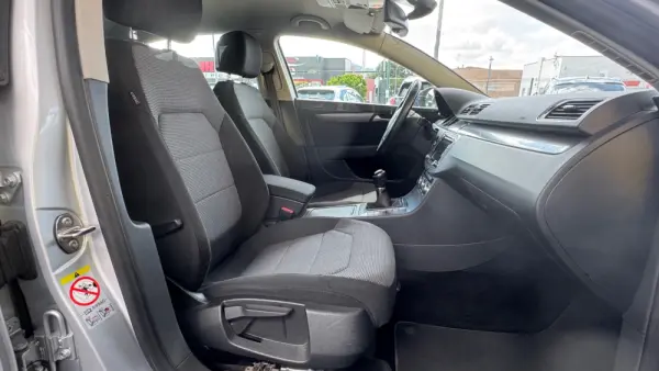 Volkswagen Passat 1.6 TDI BlueMotion 41