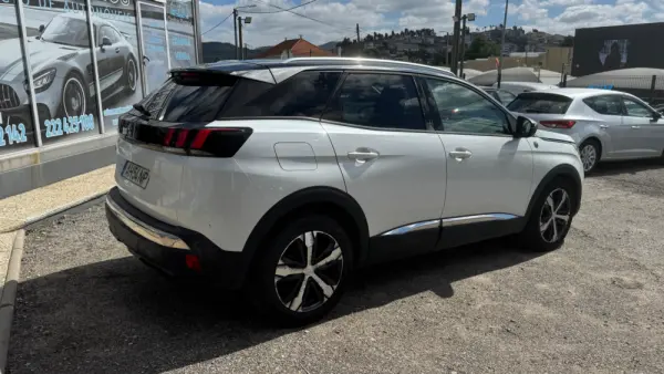 Peugeot 3008 2.0 BlueHDi Allure J18 8