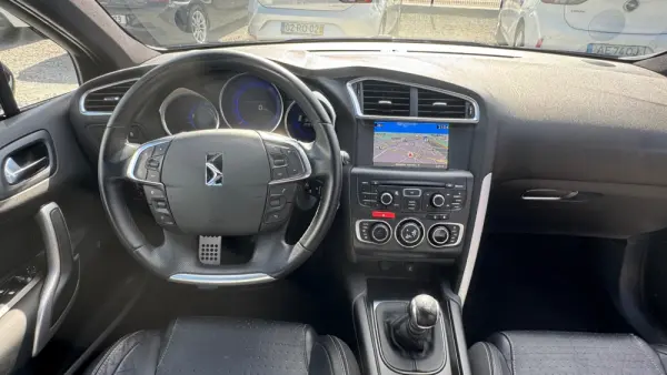 Citroen DS4 1.6 e-HDi So Chic 29