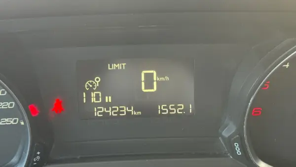 Peugeot 308 SW 1.5 BlueHDi Style 8