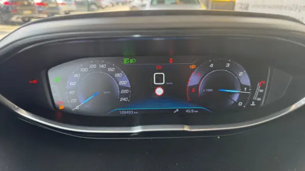 Peugeot 3008 2.0 BlueHDi Allure J18 18