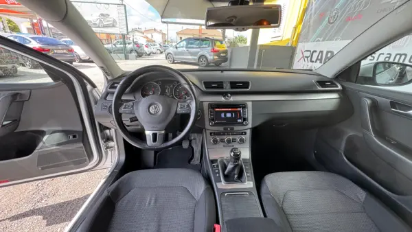 Volkswagen Passat 1.6 TDI BlueMotion 23