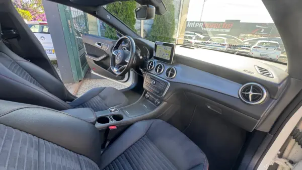 Mercedes-Benz CLA 220 (CDI) d 7G-DCT AMG Line 53