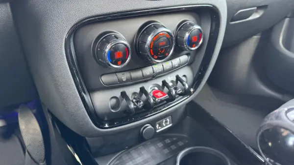 MINI Clubman One D Sport Edition 34