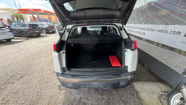 Peugeot 3008 2.0 BlueHDi Allure J18 32