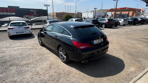 Mercedes-Benz CLA 200 d Shooting Brake Urban 15