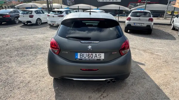 Peugeot 208 1.6 e-THP GTi by Sport 9