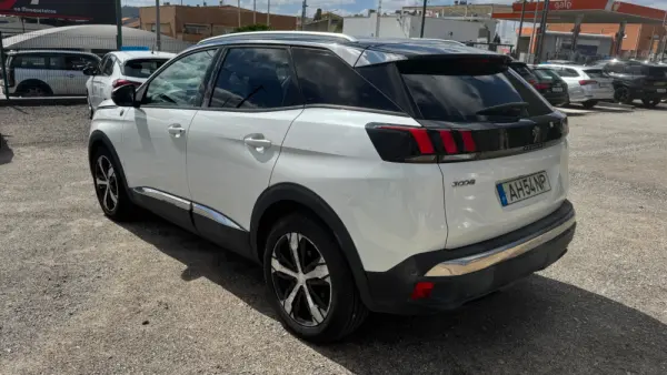 Peugeot 3008 2.0 BlueHDi Allure J18 11
