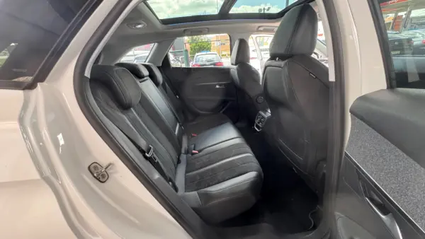 Peugeot 3008 2.0 BlueHDi Allure J18 28