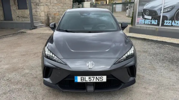 MG MG4 51 kWh Standard 4